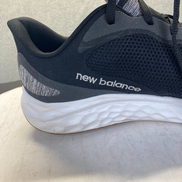 Athletic_Shoes